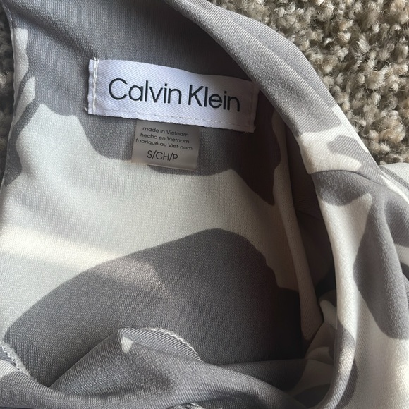 Top - Picture 4 of 5